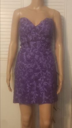 STRAPLESS PURPLE DRESS