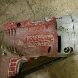 Milwaukee Drill with mud mixer