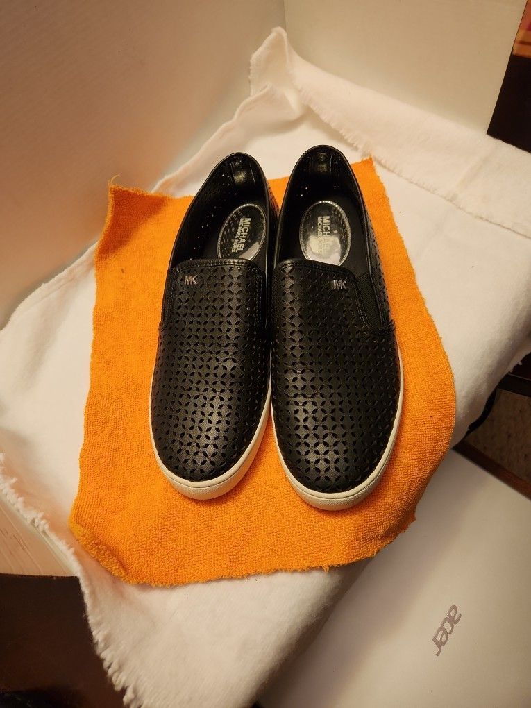 Women's Michael Kors Leather Slip On Sneakers-Size10M