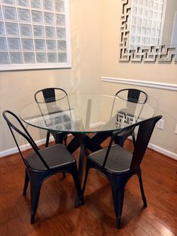 Round Glass Dining Table with 4 Metal Chairs