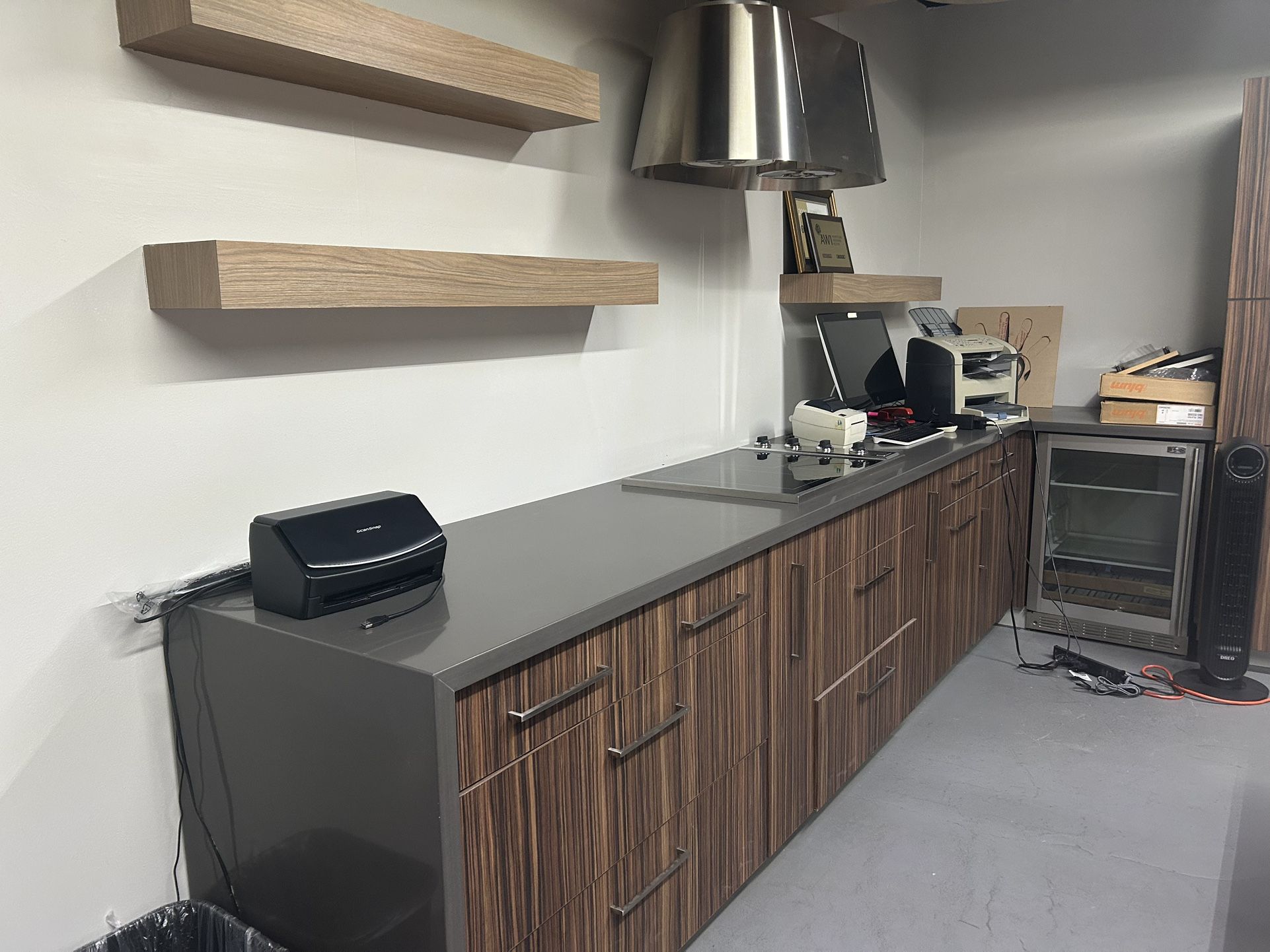 Mini Kitchen With Viking Cooktop, Hood, And Extras On The Cabinets