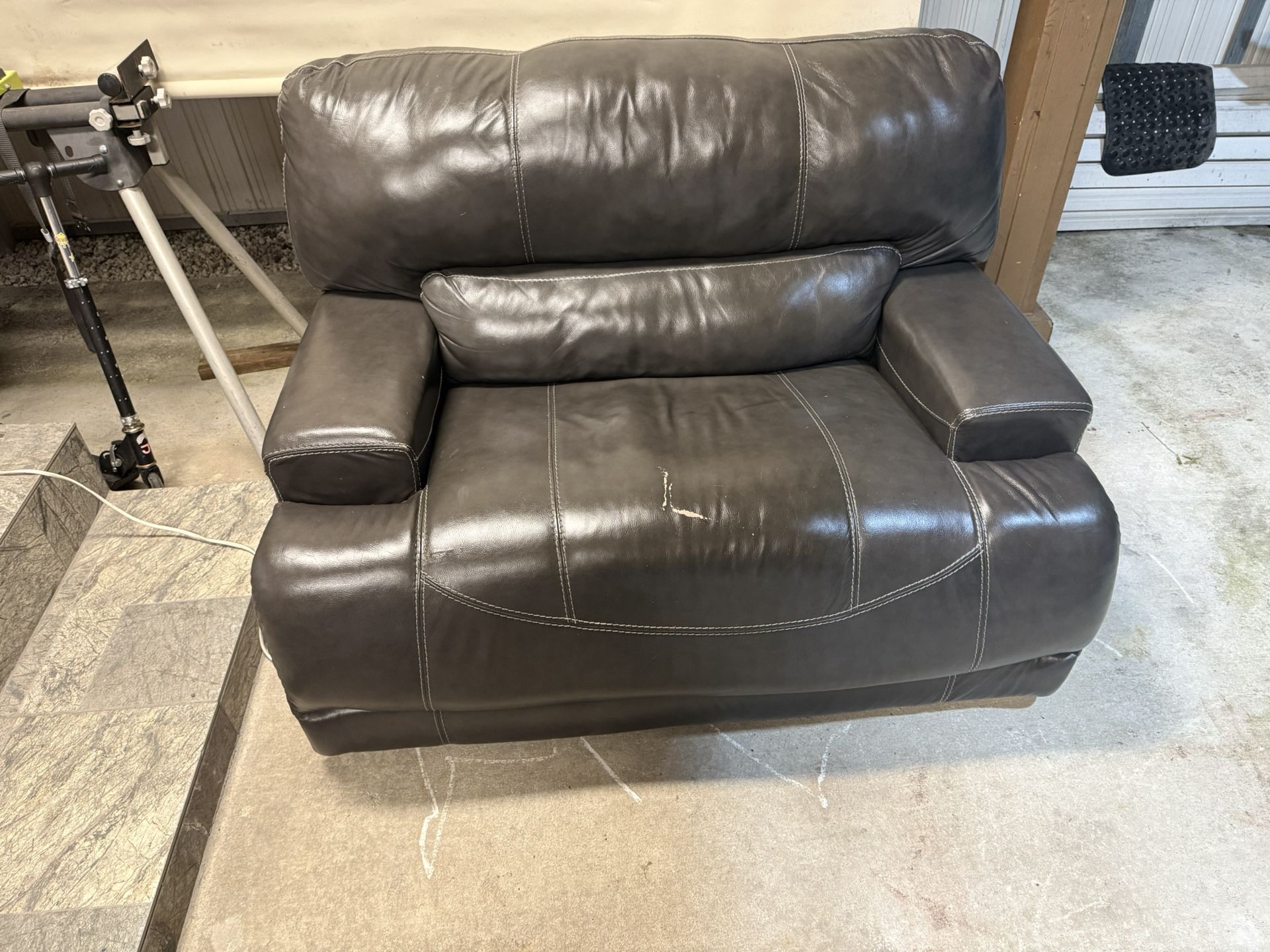 Power Recliner / Sofá Reclinable 