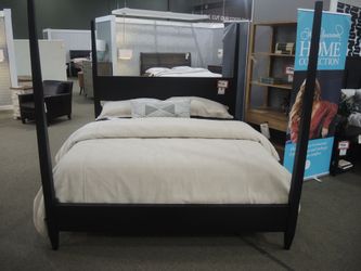 Trisha Yearwood King Poster Bed - Black Modern Farmhouse Frame