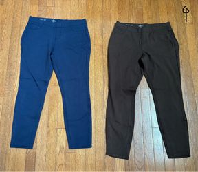 Women’s Pants (2)-Size Petite Medium