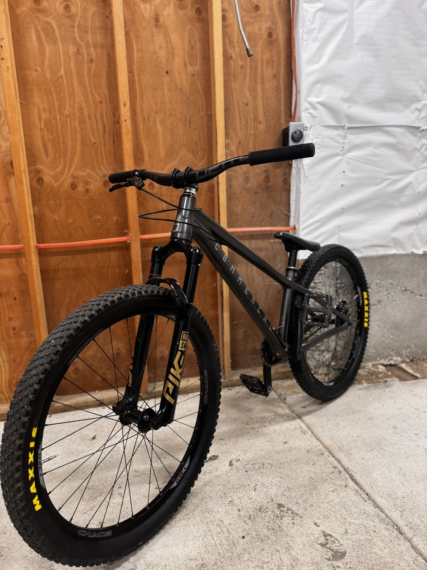 2021 Commencal Absolute 