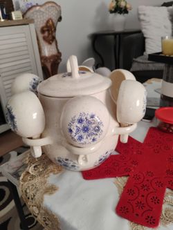Soups with 6 pics little holds plates