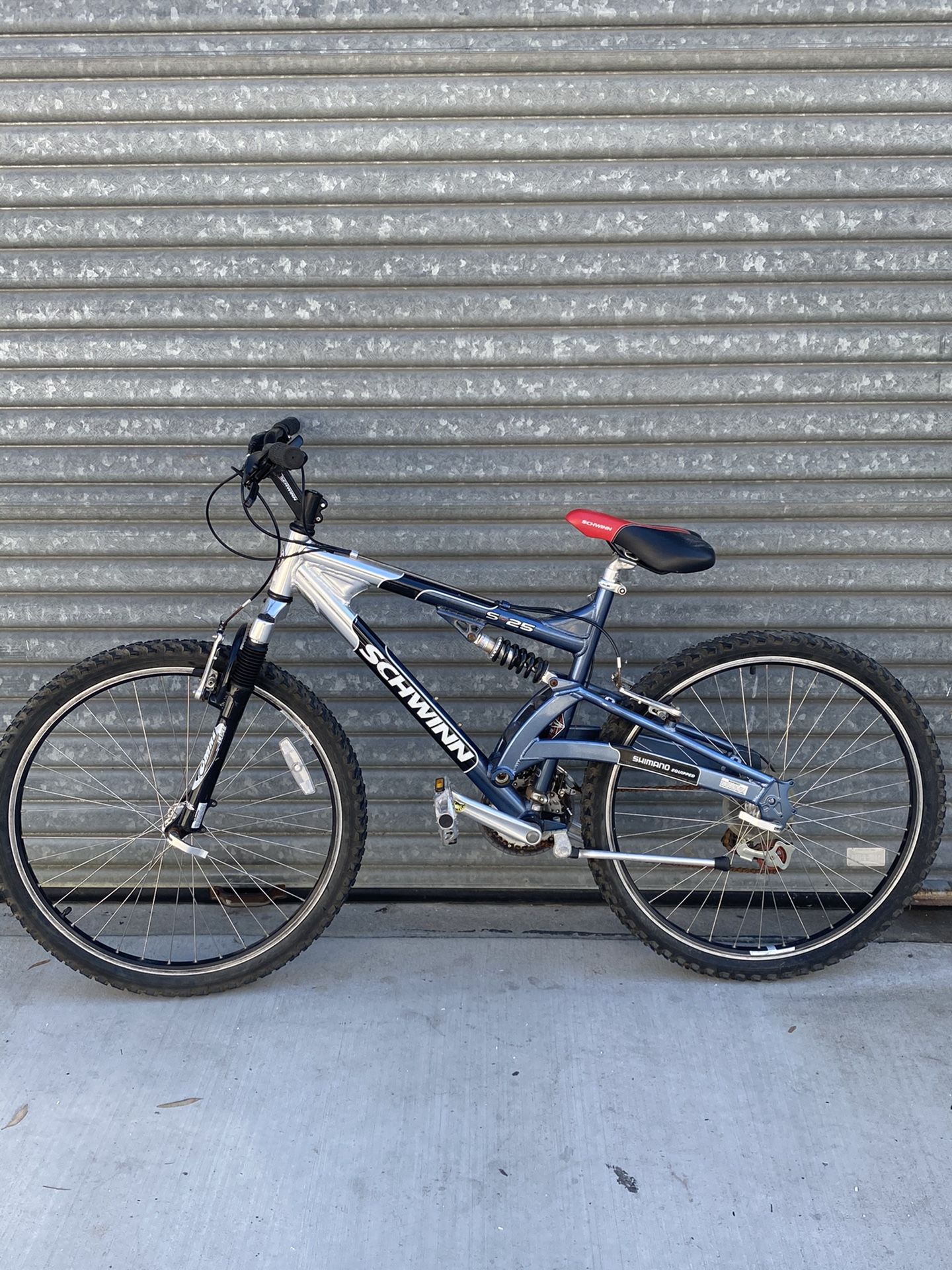 Hybrid Bikes Schwinn S25 Mountain Bike For Sale Clearance Schwinn Schwinn S  25 Mountain Bike Schwinn S25 Men S