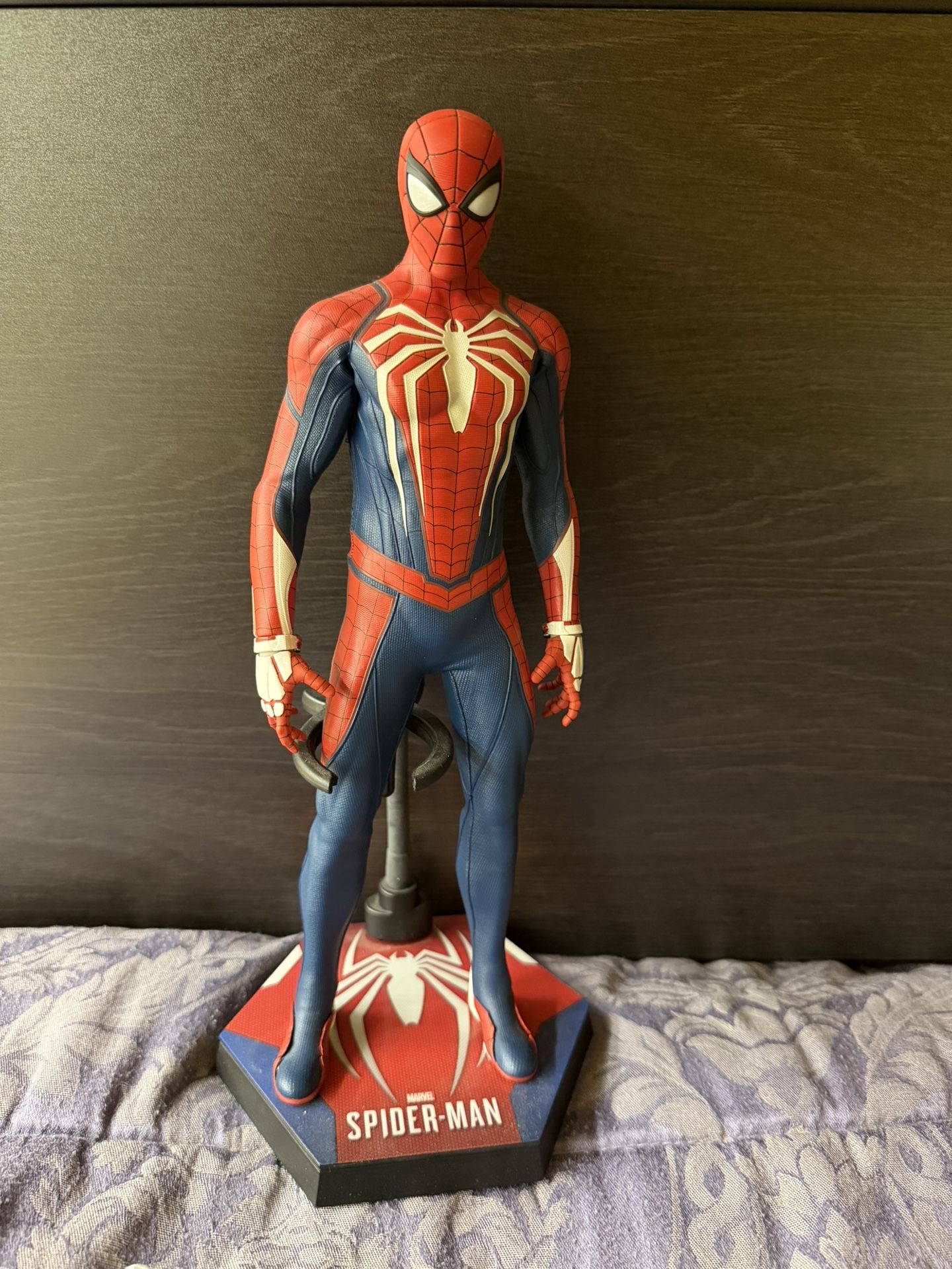 Hot Toys Advanced Suit Spider-Man