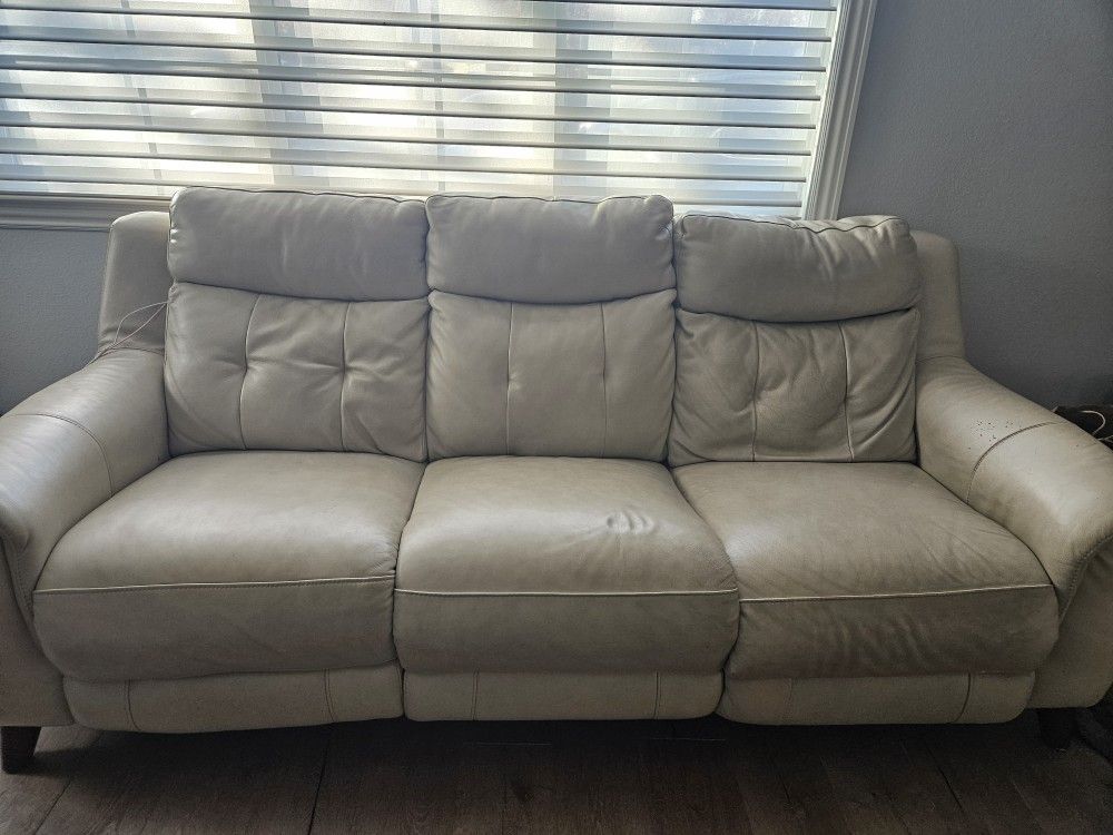 Campania Top Grain Leather Power Reclining Sofa & Loveseat Set – Excellent Condition