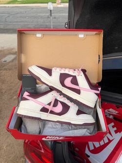 Valentine dunks size 9