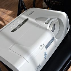 XD280U DLP Projector