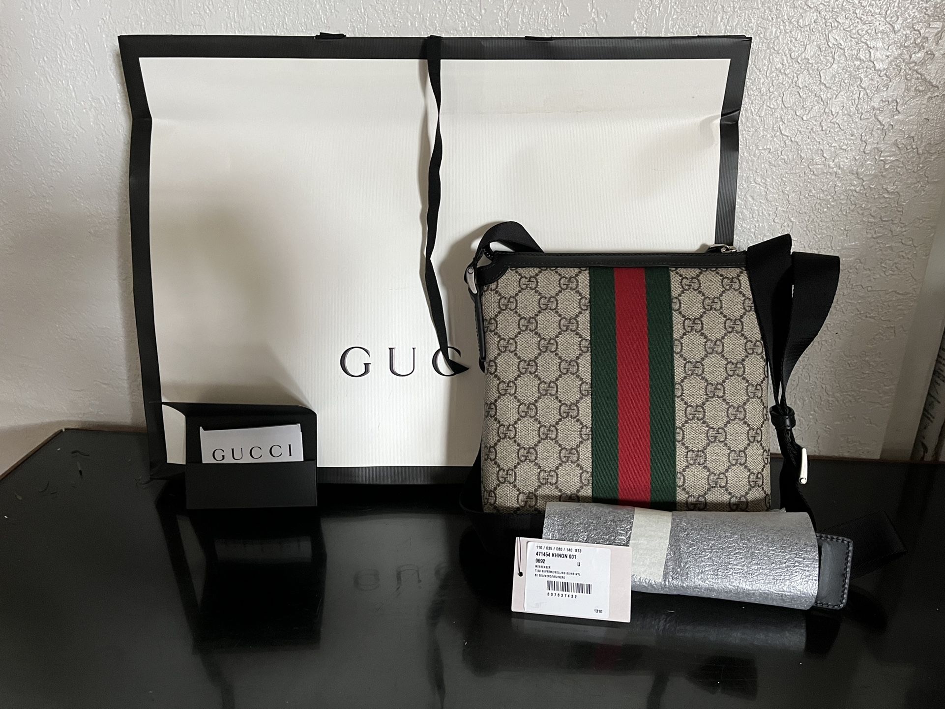 Authentic Gucci Messenger Bag ( Brand New With Receipt )