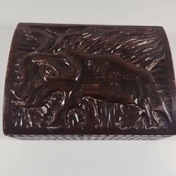RARE VINTAGE SMALL WOOD CHEST TRUNK TRINKET BOX WITH PIG HAND CARVED