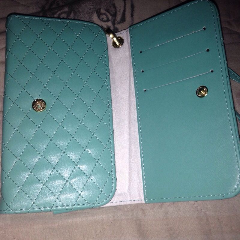 Phone pouch