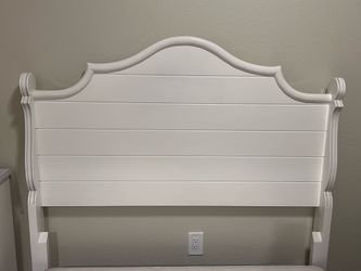 Full size bedroom set