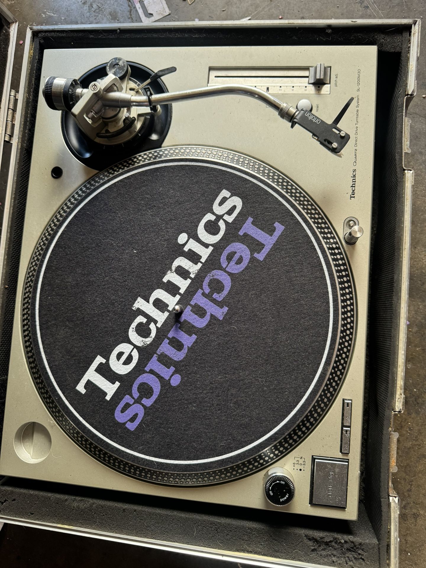 Technics 1200
