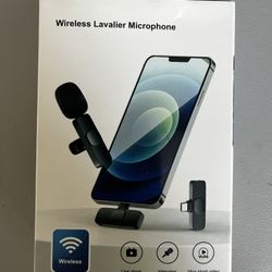 Wireless Lavalier Microphone for Apple Recording Podcast 1 to 2