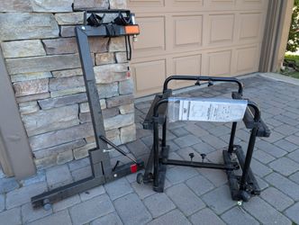 Thule Hitch Bike Rack and Ski / Snowboard Carrier (Locks with Keys)