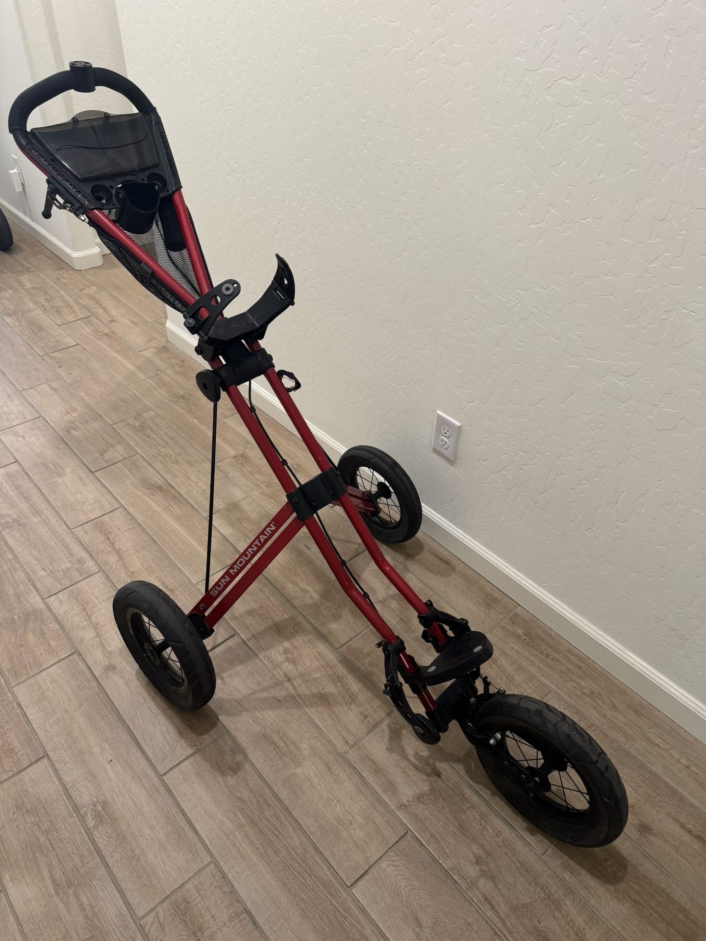 Sun Mountain Speed Cart V1 Push Pull Golf Collapsible 3 Wheel with Clamp red