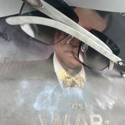 White Buffs 