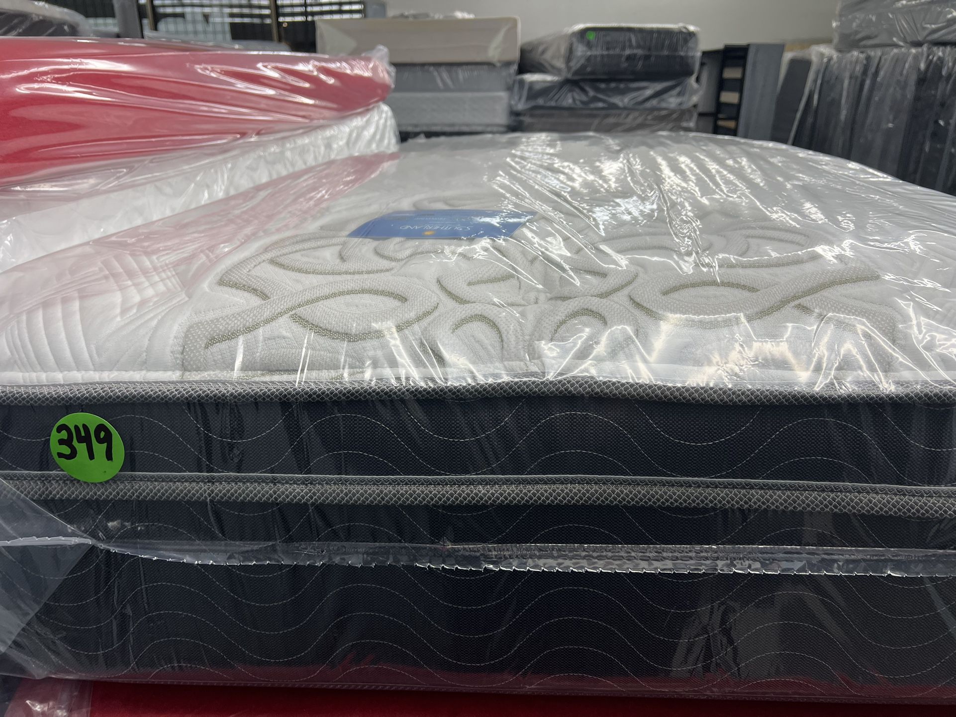 NEW WITH WARRANTY TWIN SIZE EUROTOP MATTRESS & BOX SPRINGS BED SET