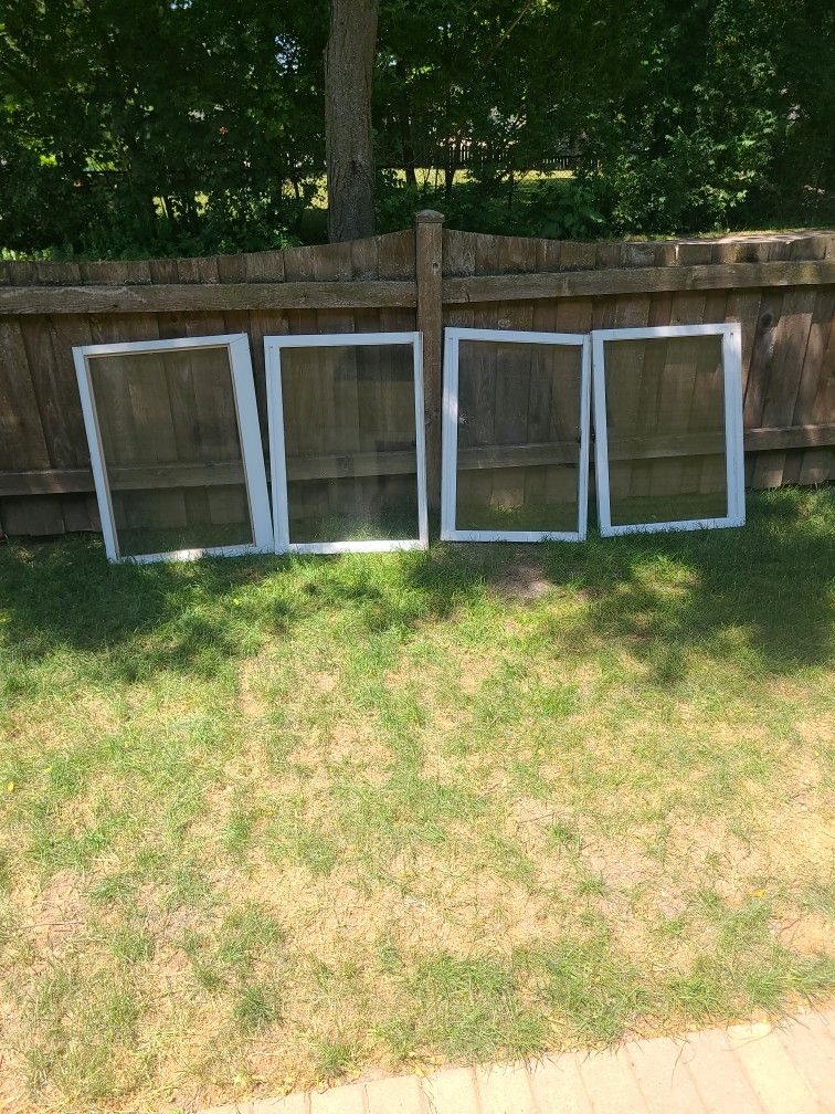 4 Wooden Window Frames