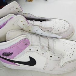 Nike Air Jordan 1 Mid GS Barely Grape White Purple DQ8423-501