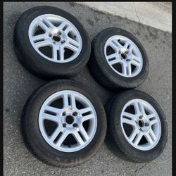 4 - 195/60r15 4x108 4x4.25 Ford Fiesta Focus Fusion Mustang Wheels Rims 90% Good Treads Tires!!