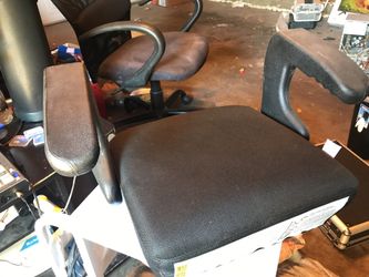 Clek booster seat (dusty)
