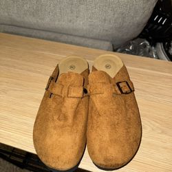 Women’s Clogs 