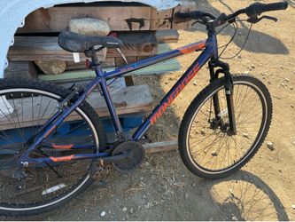 Wheel Size: 29-inch wheels built with robust, high-profile alloy rims.