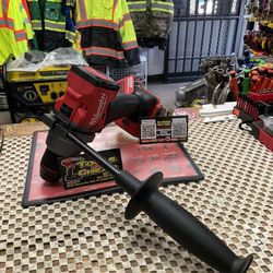 Milwaukee M18 FUEL 18V Lithium-Ion Brushless Cordless 1/2 in. Hammer Drill/Driver (Tool-Only)