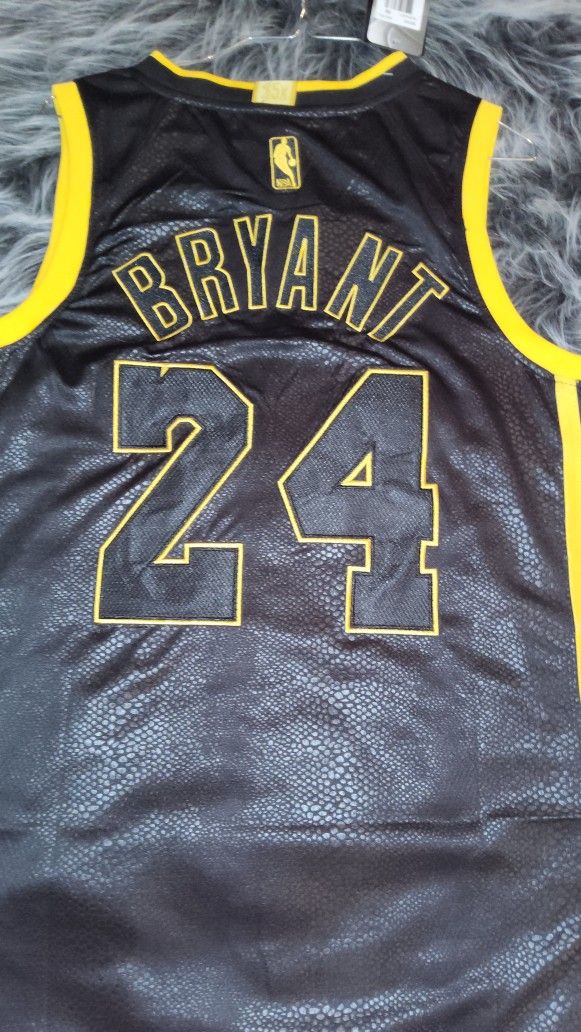 Kobe Bryant Black Mamba Gucci Print Mitchell and Ness Jersey for Sale in  Las Vegas, NV - OfferUp