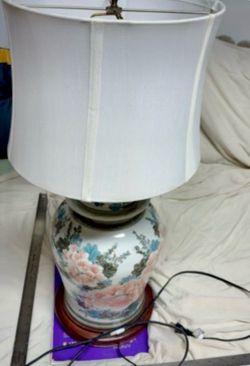 Large Asian-Style Floral Porcelain Table Lamp w/ Shade