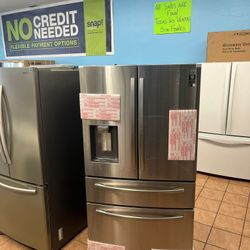 Samsung Refrigerator With Showcase Door