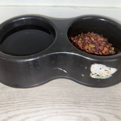 Double Dog Bowl 
