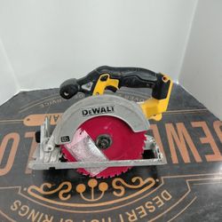 DeWalt Portable Circular Saw