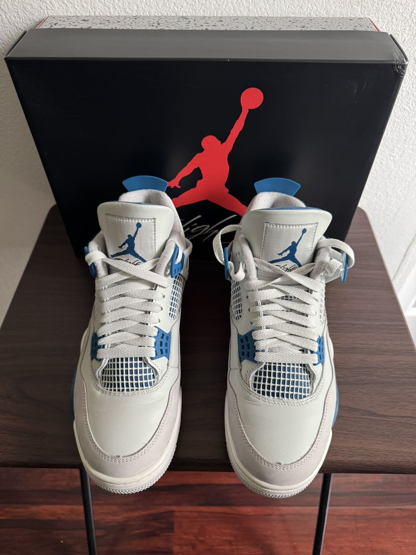 Jordan 4 Retro "Military Blue"