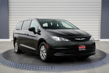 2023 Chrysler Voyager