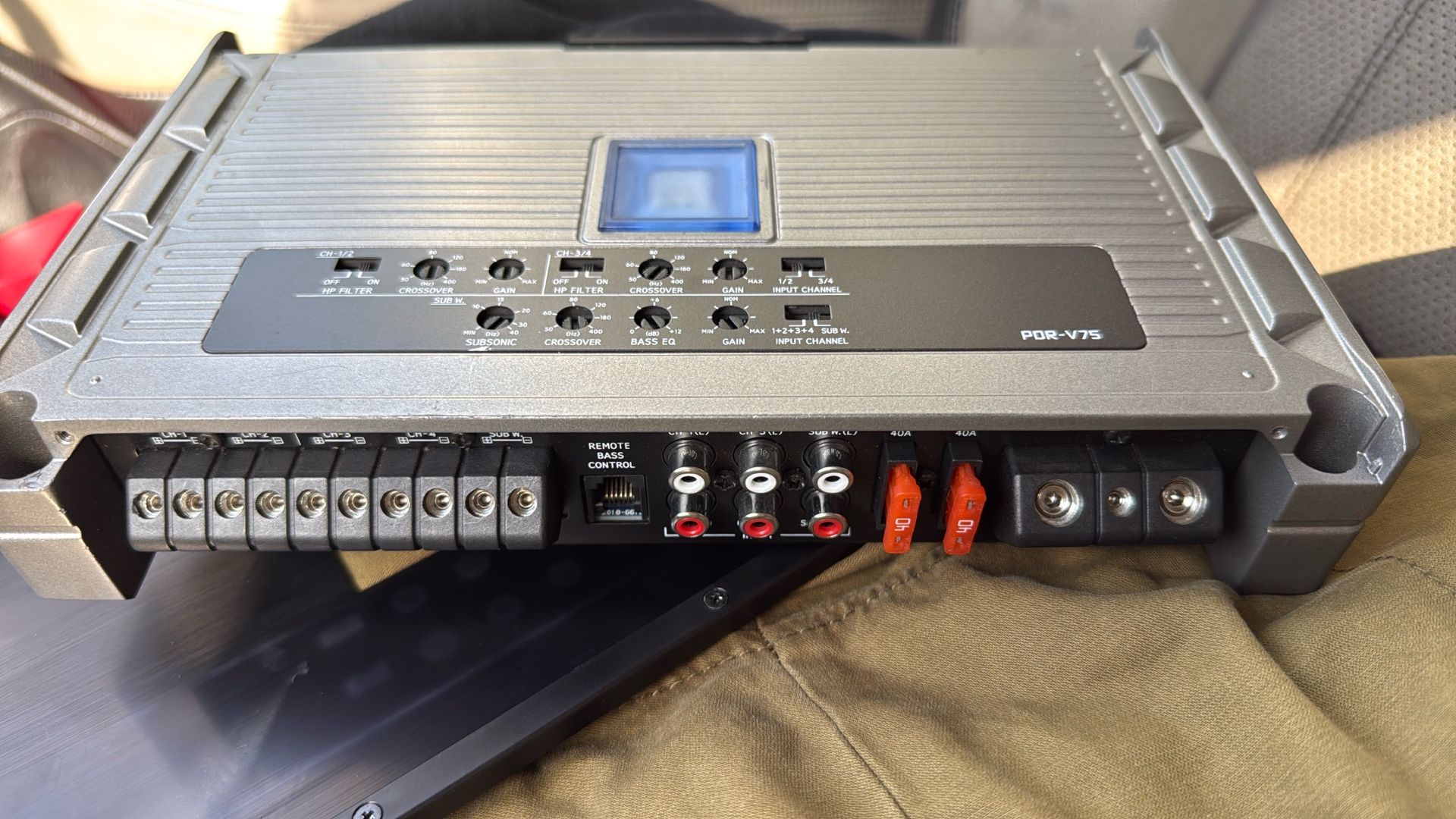 Alpine 4 Channel Amp & 10 In Subwoofer