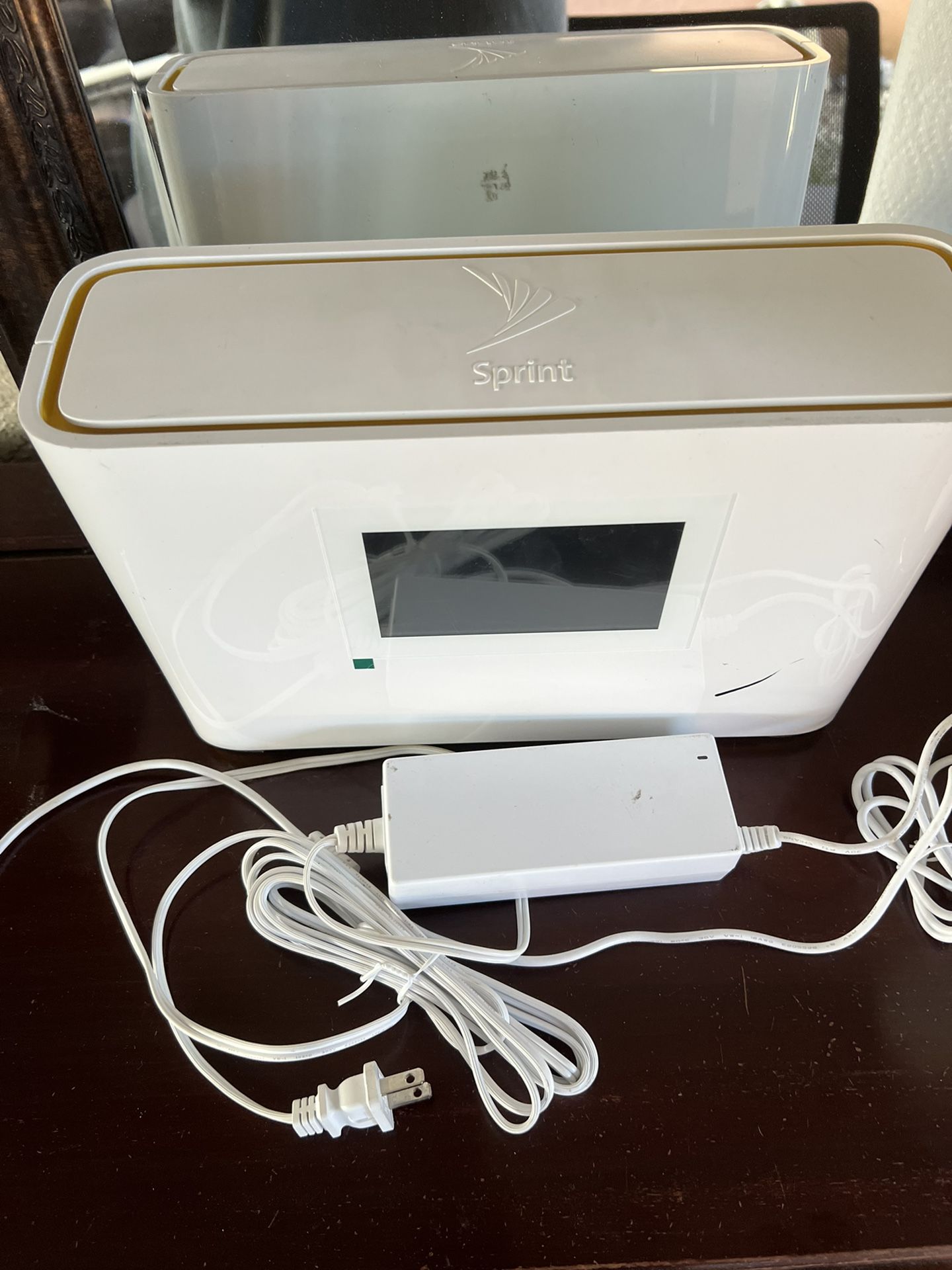 Sprint AirUnity 587 Magic Box (B41HL) LTE Signal Booster