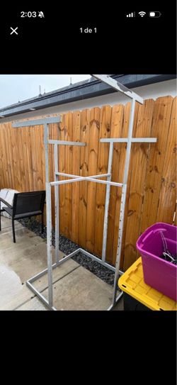 Clothes rack