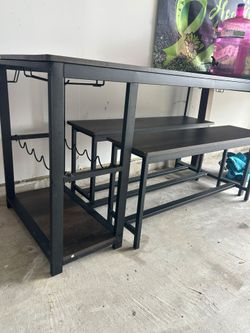 Picnic Table - Summer time is Here !