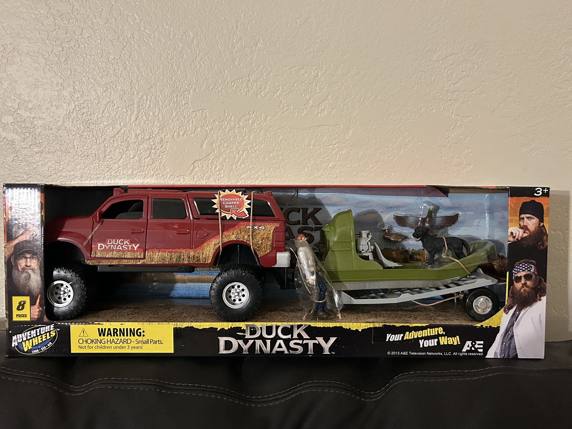 Duck Dynasty Adventure Wheels Toy Play Set  New In Box 