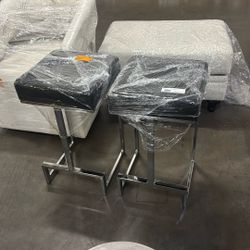 Jupiter Lane 25 in. H Black / Faux Leath