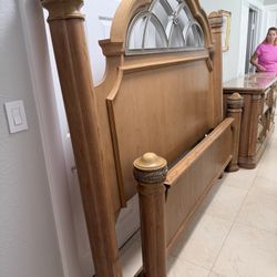 Wood And Marble King Bedroom Set 