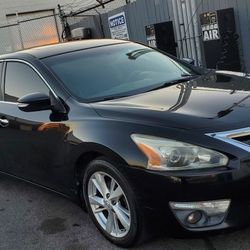 2014 Nissan Altima SL Fully Loaded 