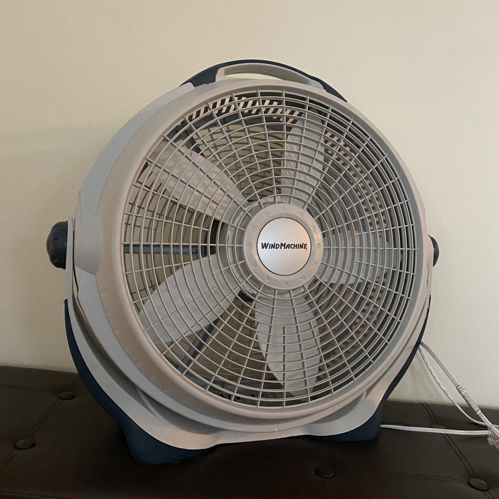 Lasko windmachine 20" fan