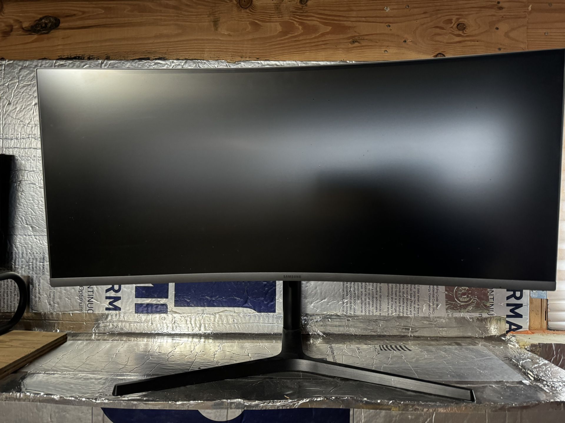 Samsung 34” curved monitor