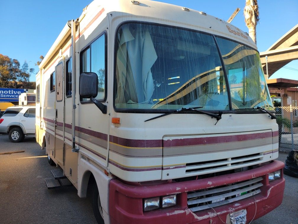 1994 Fleetwood Bounder RV / Motorhome